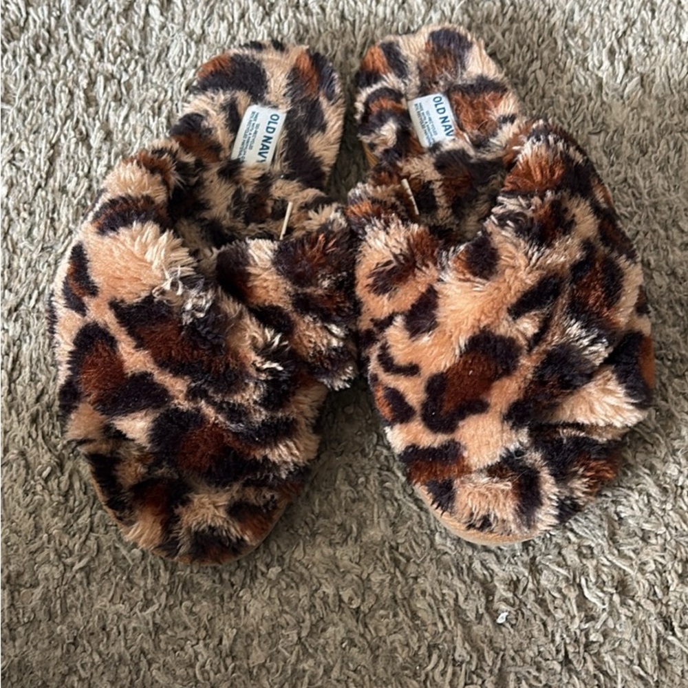 Old Navy Fuzzy Animal Print Slippers